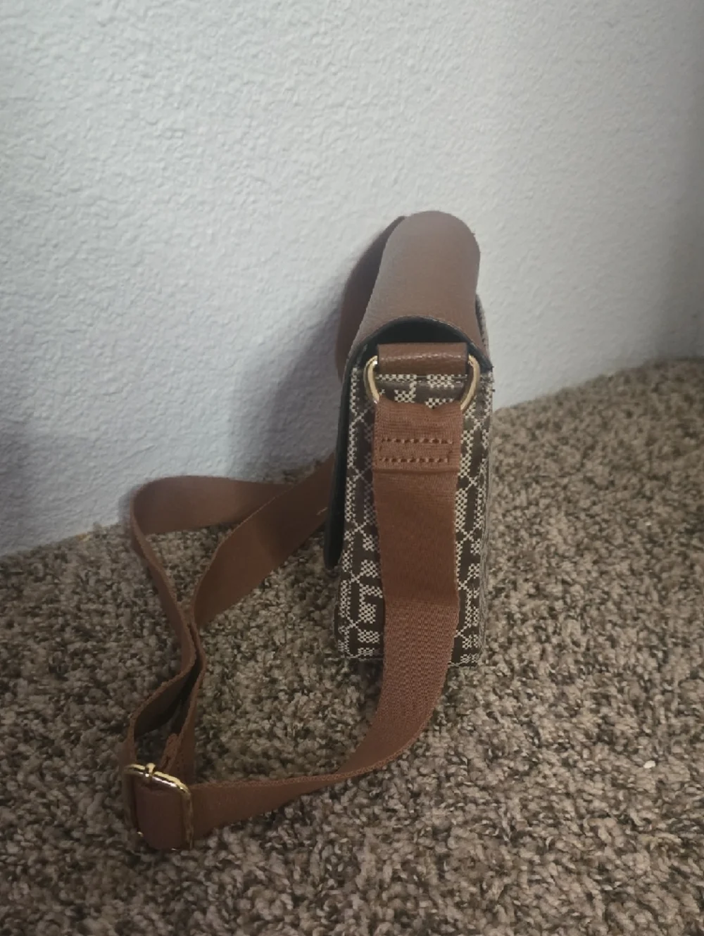 Tommy Hilfiger Brown Crossbody Crossbody/Shoulder Signature Stripe Bag (NWOT)🤎